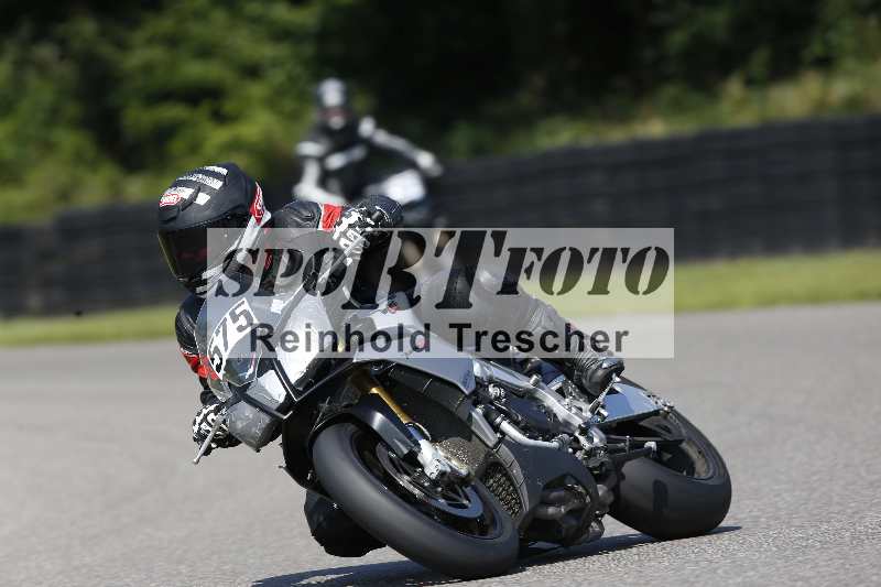 /44 09.08.2025 Plüss Moto Sport ADR/Einsteiger/575